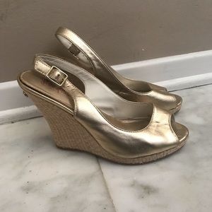 Lilly Pulitzer gold wedges